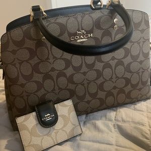 coach bah and card holder